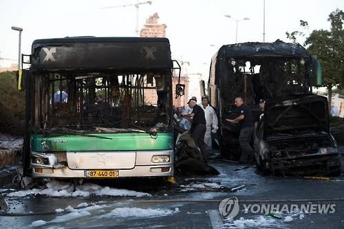이스라엘 중심도시 텔아비브 인근 버스 연쇄 폭발, 테러 의심 사건 발생