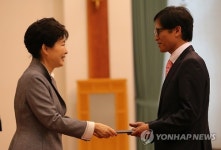 김수권 주핀란드대사 신임장 수여