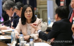 고용복지수석과 미래전략수석