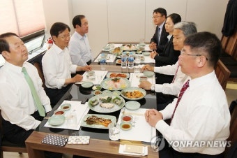 한자리 모인 국민의당 광주 당선인들