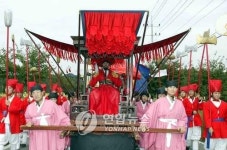초정반석광천수주 | 똑 쏘는 맛 일품, 세계 3대 광천수 '초정' 고갈 위기?