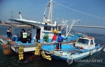 군산 단동교 밑 해상서 어선끼리 충돌