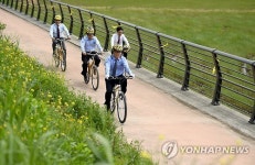 김해 봉하마을에 대통령의 자전거길 개장