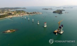 안면도 영목항 연륙교 건설현장