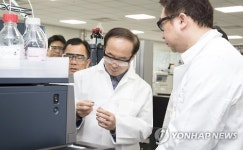 윤성규 환경부 장관, 첨단 바이오 시설 현장 방문