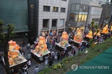 인사동길 수놓은 화려한 연등
