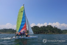 딩기요트·카약 체험…제주·서귀포 요트학교 개장