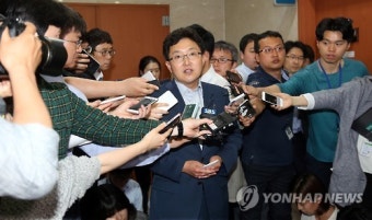 김용태 사퇴 기자회견