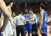 심판매수 사건으로 돌아본 프로스포츠 심판의 세계