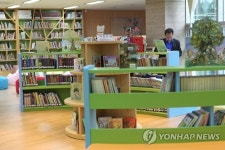 로타리에서 기증한 세계 어린이 도서관