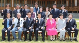 황 총리, 광복70주년 기념사업 관계자 초청