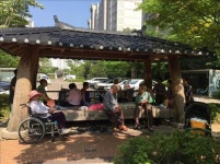 35일간 쇠줄로 꽁꽁 세종시 아파트 경로당에 무슨 일이