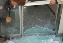 35일간 쇠줄로 꽁꽁 세종시 아파트 경로당에 무슨 일이