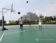유해 인조잔디 및 우레탄 트랙 조사