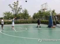 유해 인조잔디 및 우레탄 트랙 조사