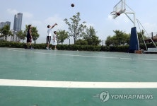 유해 인조잔디 및 우레탄 트랙 조사