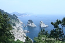 욕지도의 대표적 비경인 삼여도