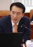인사말 하는 김석기