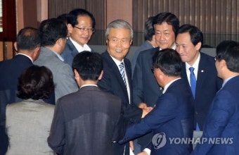 교섭단체 대표 연설 마친 김종인