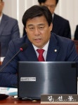 인사말 하는 김선동