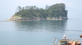 추도 인근의 작은 섬