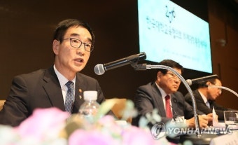 이준식 부총리 대학총장들과 대화
