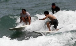  영남권: 서핑의 계절 해운대로 오세요…부산국제서핑대회