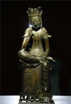 국보 제78호 금동반가사유상은 백제 불상