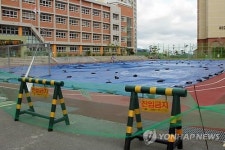 해로운줄 뻔히 알지만… 학교 석면·납 제거 하세월