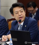 질의하는 김영호 의원