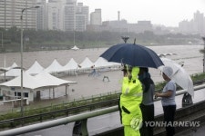 청계천·동부간선도로·잠수교 교통통제…서울시 비상근무 2단계