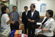 신안 섬 찾은 홍윤식 행자부장관