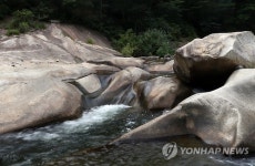  간월산에서 흐르는 작괘천