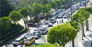 교통특채 경찰, 교차로 숨은 10초 개선…속도 43%↑