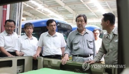 한국화이바 방문한 김무성