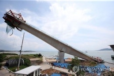 칠산대교 해체 다음주 완료…사고원인 본격 규명