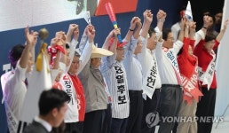 인사하는 새누리 전당대회 후보들