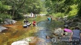 폭염 피해 계곡으로