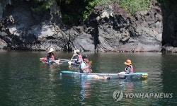 제주 쇠소깍서 카약타기