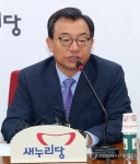이정현, '중진 의원 간담회는'