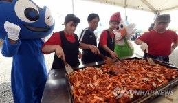 춘천 닭갈비·막국수축제 개막