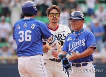 아쉽게 날아간 홈런