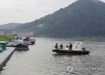 실종 초등생은 어디에… 낙동강 수색하는 경찰