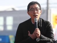 시민단체, 군대 영창 발언 논란 김제동 검찰에 고발