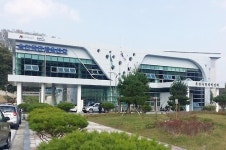 옥천 국민체육센터 태양 에너지로 전력 40% 충당