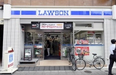 日 백화점·편의점·슈퍼 부진의 늪…전례없는 불경기 오나