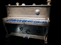 피아노 8대에 통영 바다를 담다…음악당서 '이색 전시회'