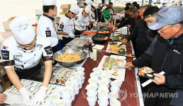 양식 연어 요리 맛보세요