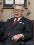  트럼프 당선 예측한 김창준 전 의원