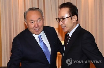 카자흐스탄 대통령 만난 이명박 전 대통령